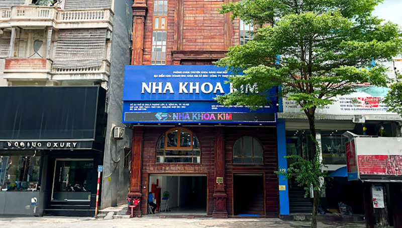 Phòng khám nằm trên mặt đường lớn nên dễ dàng tìm đến 