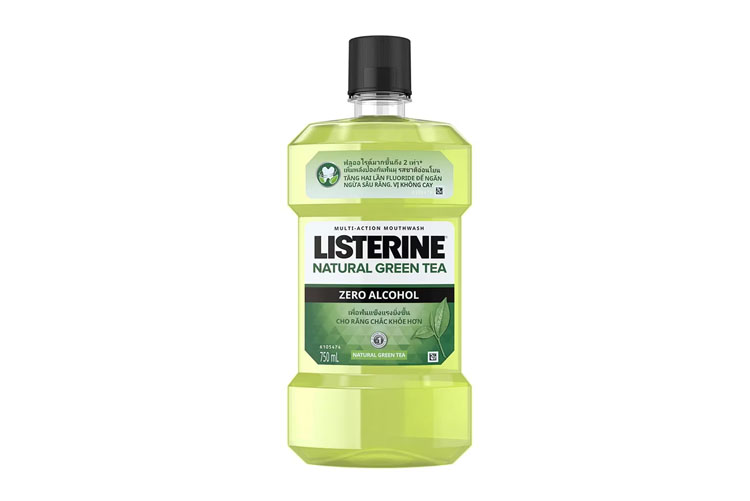 Top các loại nước súc miệng trị hôi miệng hiệu quả, an toàn Listerine Natural Green Tea thuộc thương hiệu Listerine