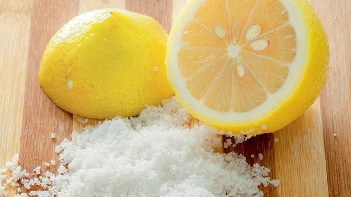 Bật mí cách trị hôi miệng bằng chanh đơn giản tại nhà Sự kết hợp giữa chanh và muối tạo nên một giải pháp làm sạch tự nhiên