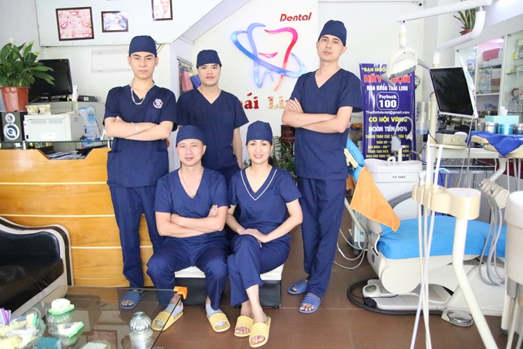 Trong số các nha khoa quận Long Biên uy tín hiện nay, Nha khoa Thái Linh là một cái tên nổi bật với hơn 20 năm kinh nghiệm trong ngành