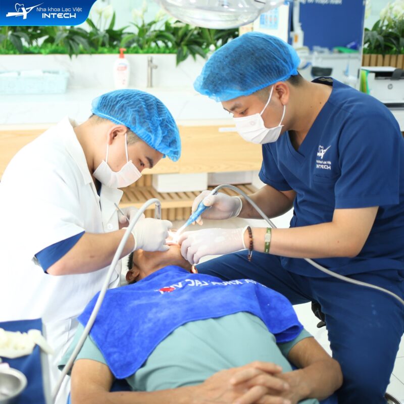 Tổng hợp danh sách nha khoa ở Hai Bà Trưng chất lượng cao Đội ngũ bác sĩ Lạc Việt Intech xây dựng trên nền tảng chuyên môn vững vàng và dày dặn kinh nghiệm lâm sàng