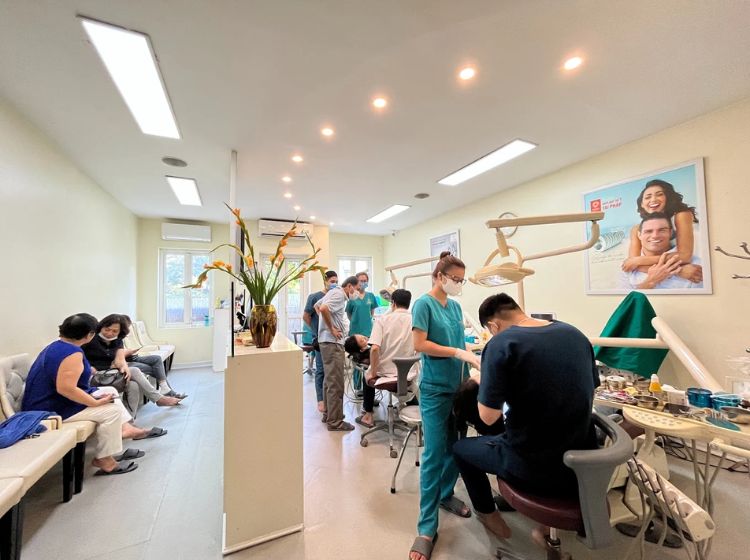 Tổng hợp các nha khoa ở Kim Mã có dịch vụ uy tín nhất Nha khoa Louis cung cấp đa dạng dịch vụ phù hợp với mọi khách hàng