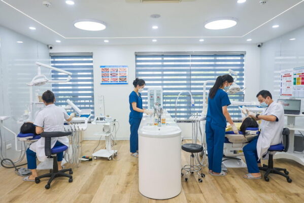 Không gian Zensmile thiết kế theo phong cách hiện đại với thiết bị, công nghệ tiên tiến