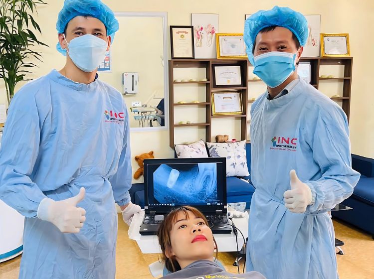 Top các nha khoa ở Quốc Oai uy tín và chất lượng Bác sĩ Quốc Cường có chuyên môn cao và nhiều năm kinh nghiệm trong lĩnh vực răng hàm mặt