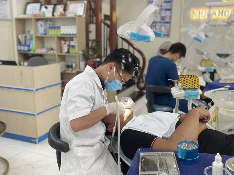 Hé lộ các nha khoa ở Thanh Trì phù hợp với ngân sách của bạn Hoàn Mỹ quy tụ đội ngũ chuyên gia dày dặn kinh nghiệm, được đào tạo bài bản