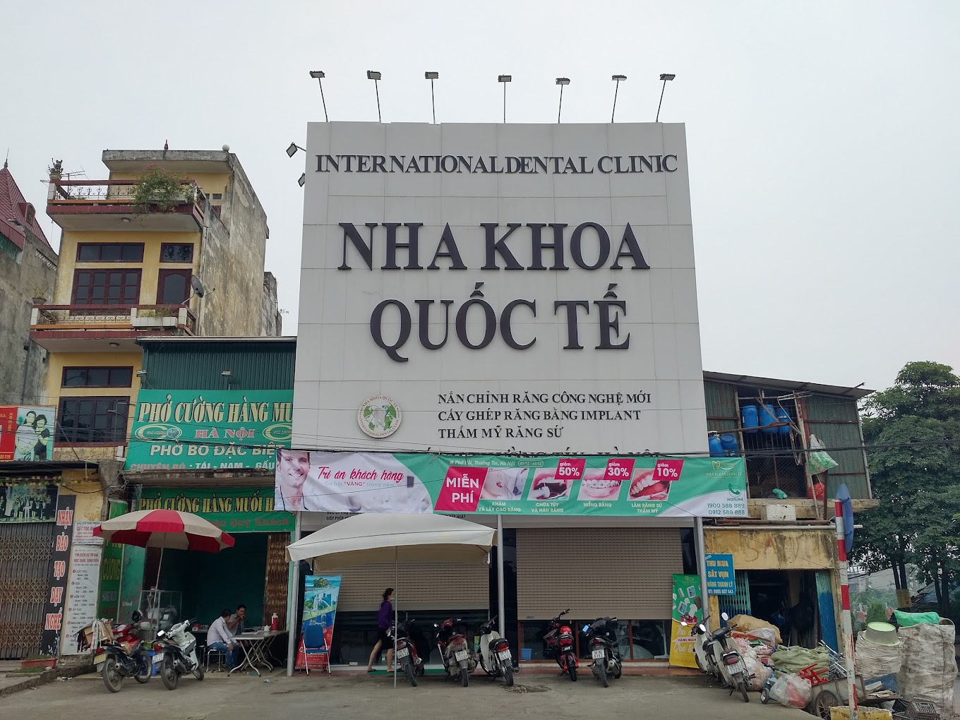 Thông tin chi tiết về các nha khoa ở Thường Tín hiện nay Nha khoa Quốc Tế cơ sở Thường Tín là một trong những cơ sở trực thuộc hệ thống Nha Khoa Quốc Tế nổi tiếng