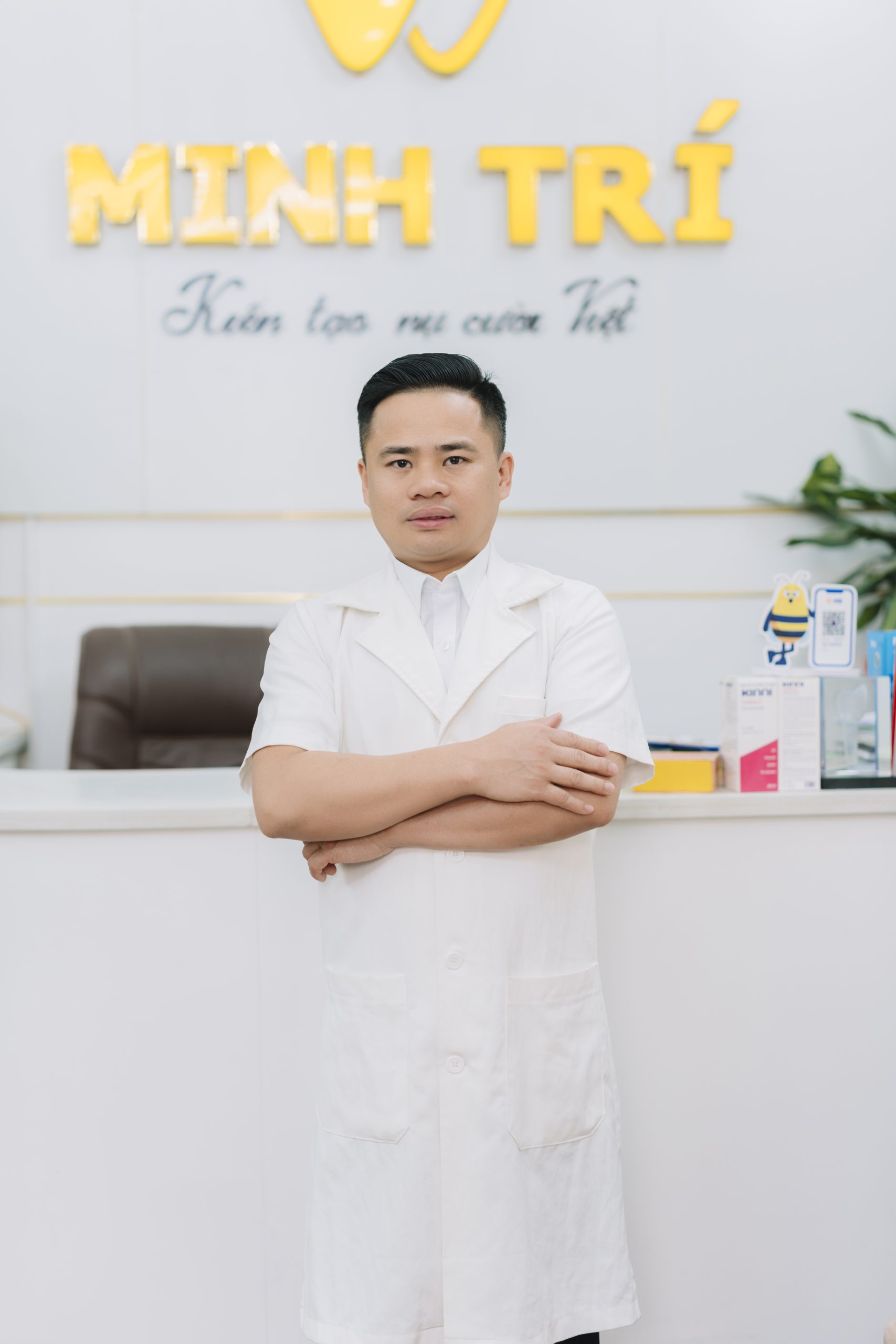 Thông tin chi tiết về các nha khoa ở Thường Tín hiện nay Bác sĩ Nguyễn Minh Trí với hơn 15 năm kinh nghiệm trong lĩnh vực răng sứ thẩm mỹ