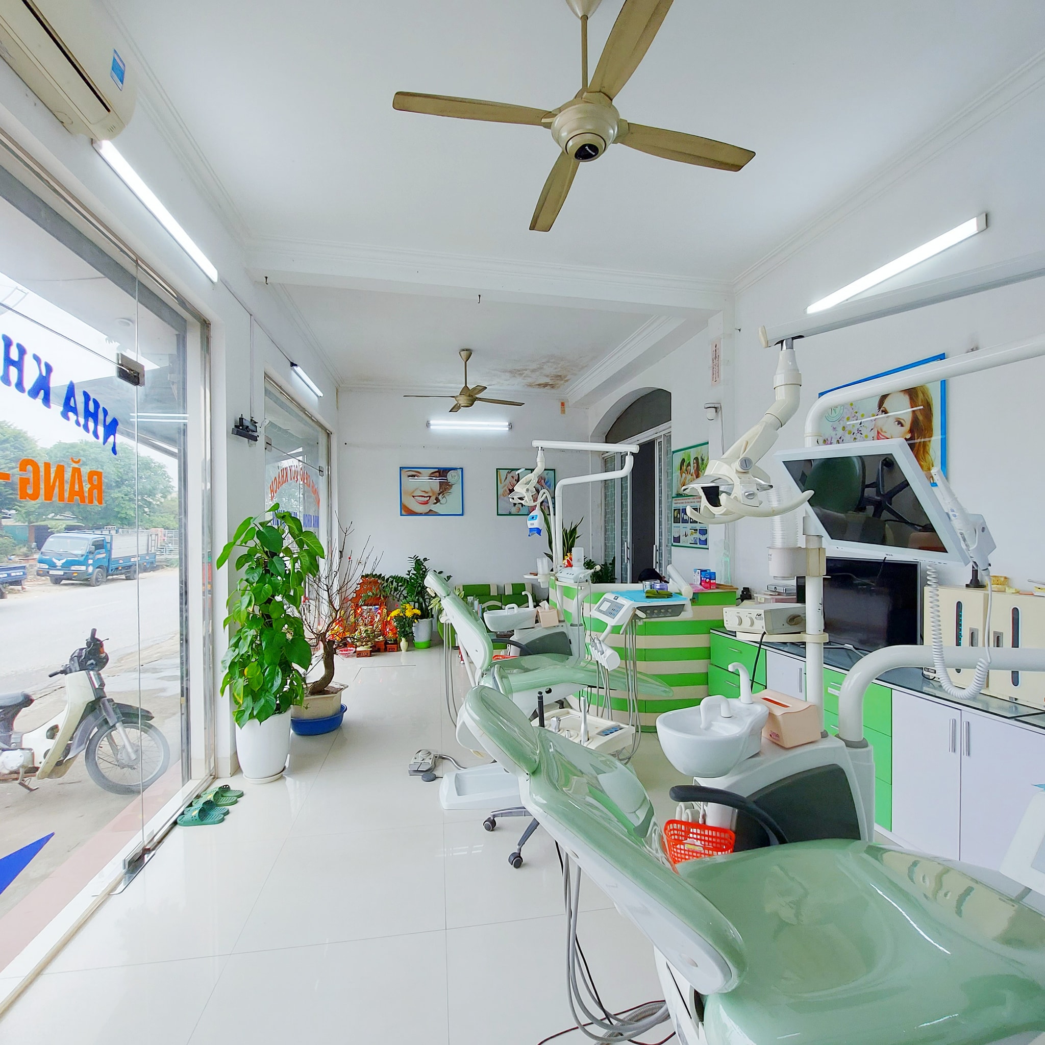 Thông tin chi tiết về các nha khoa ở Thường Tín hiện nay Nha khoa Minh Quân với không gian thoáng mát và trang thiết bị hiện đại