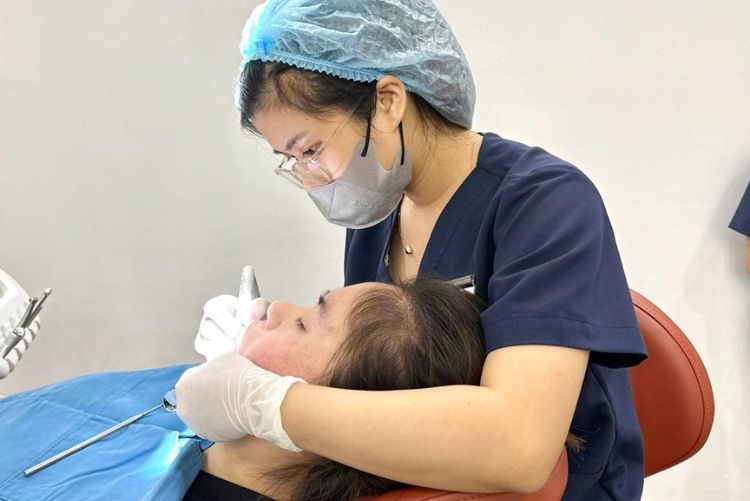 Nha khoa Otis cung cấp đa dạng dịch vụ chăm sóc răng miệng