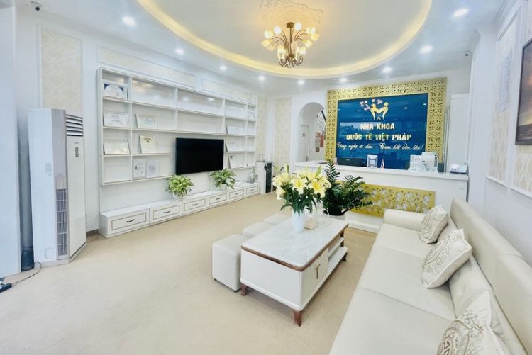 Cơ sở tại Văn Phú là chi nhánh thuộc hệ thống Nha khoa Quốc tế Việt Pháp