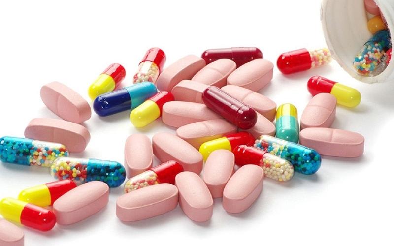 Tại sao răng vĩnh viễn của trẻ bị đen? Cách xử lý và hạn chế Tác dụng phụ của thuốc tetracycline hoặc doxycycline dẫn đến tình trạng răng của trẻ xỉn màu trong giai đoạn đang phát triển