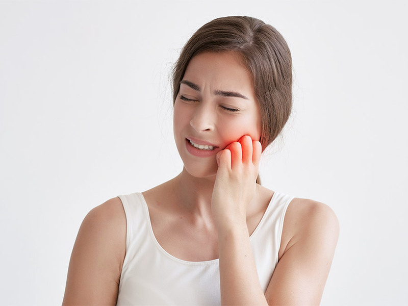 Đau răng kiêng ăn gì? 7 Nhóm thực phẩm cần tránh Người bị đau răng cần kiêng một số nhóm thực phẩm đặc biệt