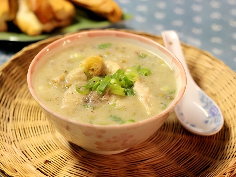 10+ Thực đơn cho người già răng yếu đủ dinh dưỡng tại nhà Cháo cá chép là món ăn mềm, dễ nuốt, thích hợp với người răng yếu