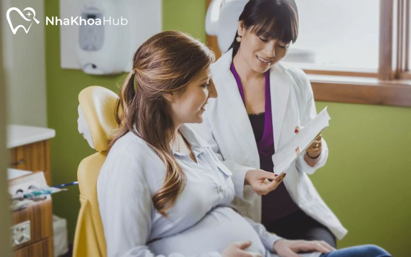 Bầu nhổ răng được không? Cách chăm sóc răng miệng cho mẹ bầu Thăm khám nha khoa ít nhất mỗi 6 tháng để kiểm soát mảng bám