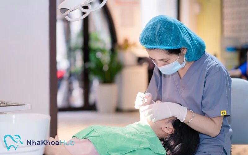 Sốt là phản ứng của cơ thể cho thấy có thể bị viêm nhiễm tại khu vực chân bị sót