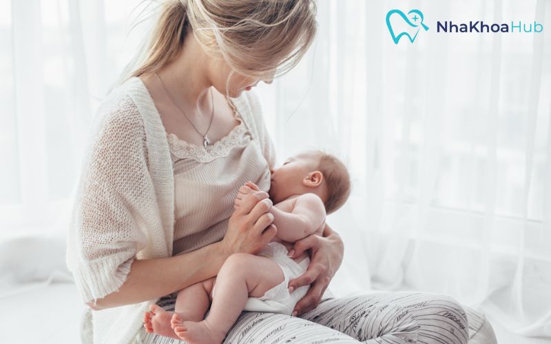 Trong thời gian mẹ đang cho con bú có nhổ răng được không? Khi mẹ đang cho con ti, hoàn toàn có thể nhổ bỏ răng nếu cần thiết