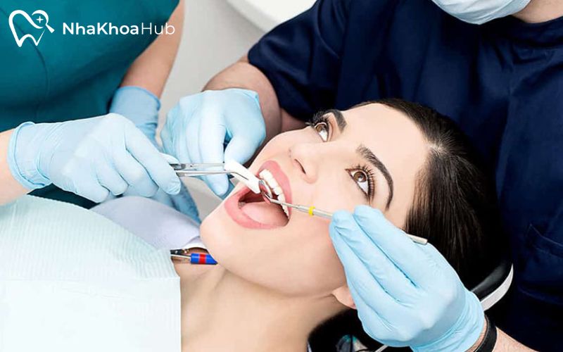 Trong thời gian mẹ đang cho con bú có nhổ răng được không? Tránh thức ăn quá nóng hoặc lạnh để không làm tổn thương vùng mới nhổ