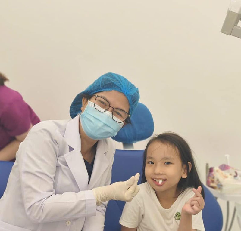 Nha khoa Trust: Chuyên môn vững vàng trao đi tin cậy Thái độ phục vụ thân thiện giúp bác sĩ đến gần hơn với bệnh nhân