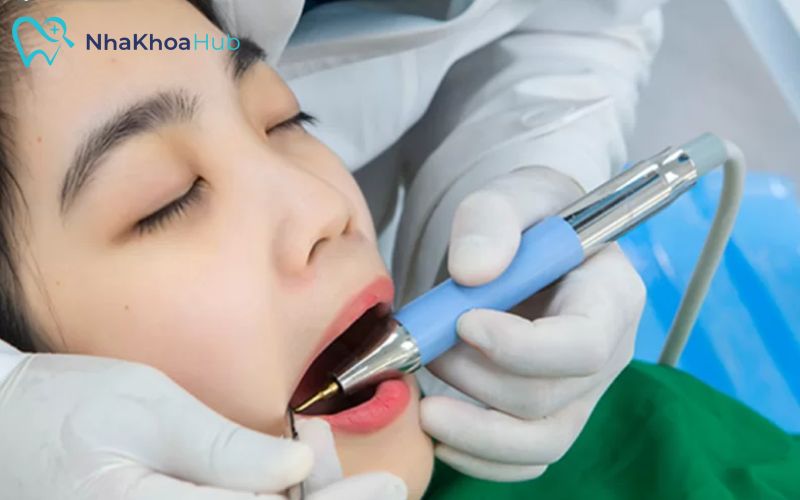 Piezotome không yêu cầu há miệng rộng so với cách nhổ truyền thống