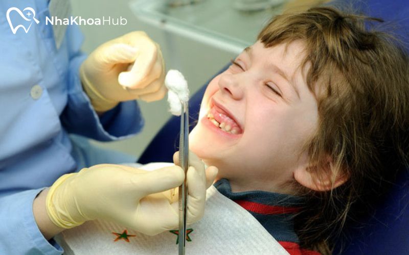 Nếu trẻ có các vấn đề sức khỏe đặc biệt, chi phí nhổ sẽ cao hơn