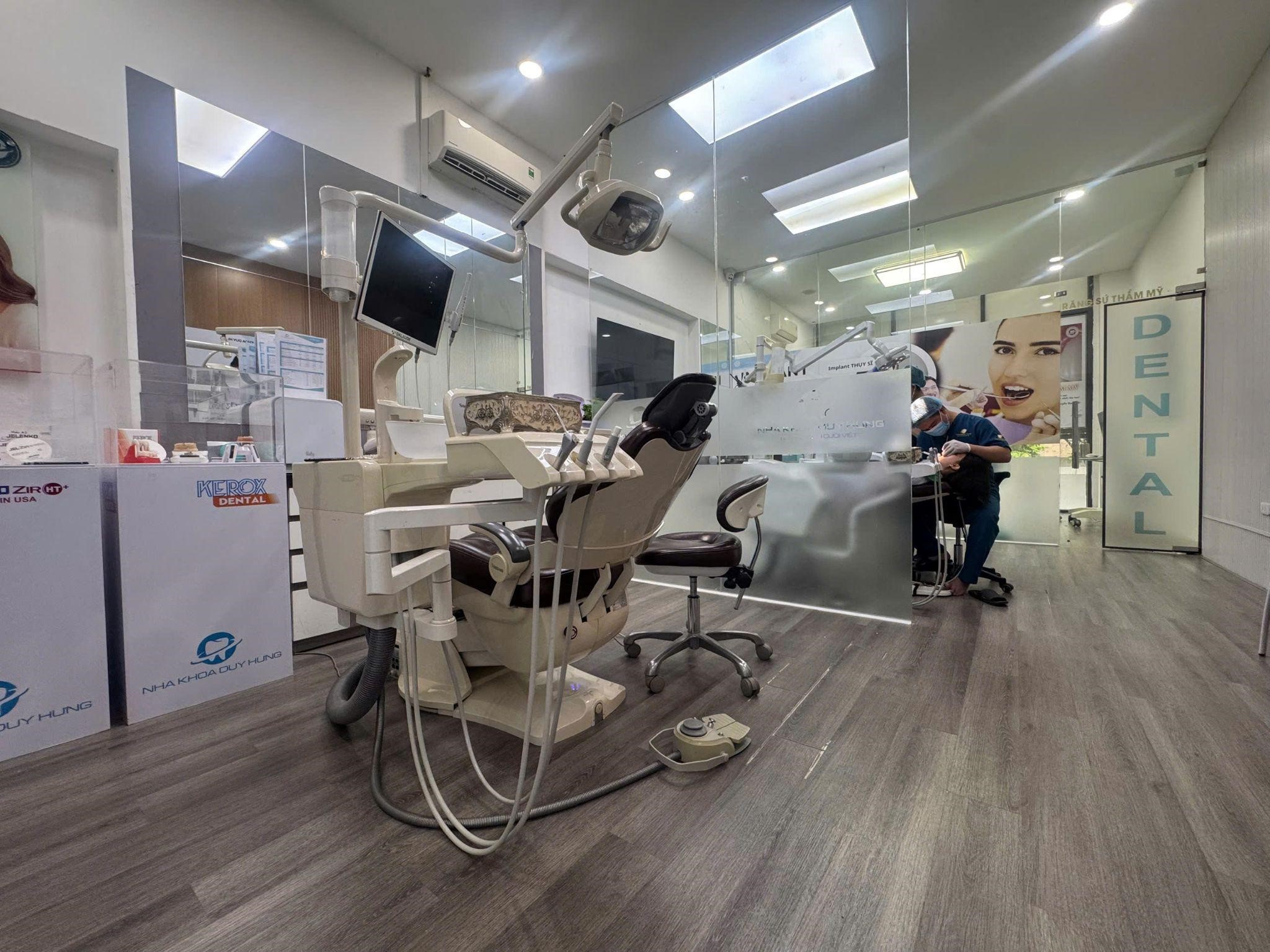 Nha khoa Duy Hưng đầu tư cơ sở vật chất khang trang và thiết bị hiện đại