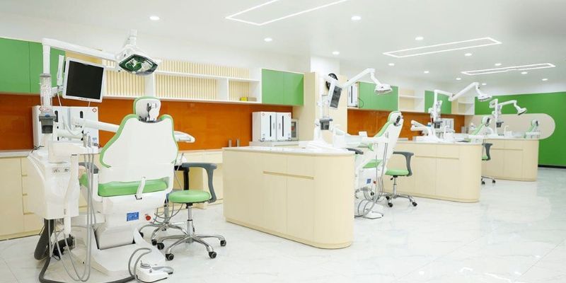 Hệ thống phòng khám của Việt Smile được đầu tư hiện đại với trang thiết bị tiên tiến