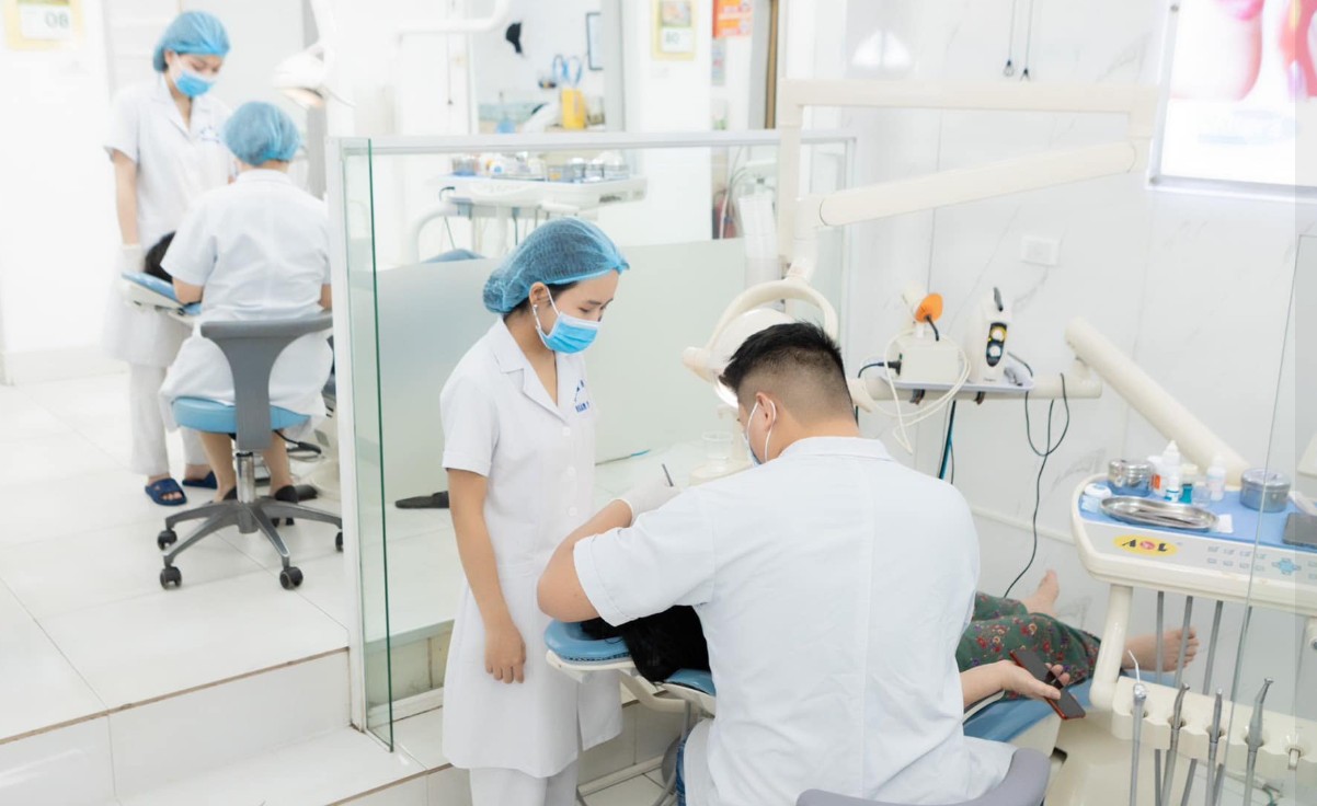 Nha khoa Ngàn Phượng sở hữu nhiều bác sĩ nha khoa chuyên môn cao