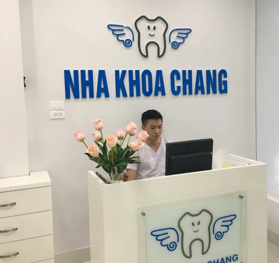 Phòng khám sạch sẽ, có trang thiết bị hiện đại