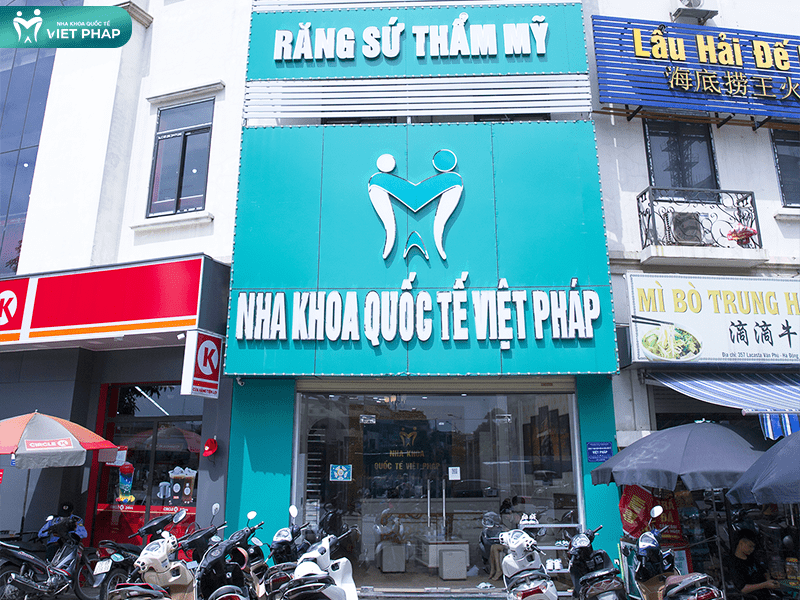 Nha khoa cung cấp đa dạng dịch vụ từ tổng quát đến thẩm mỹ và nha khoa trẻ em
