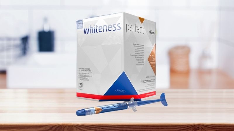 Giải đáp: Thuốc tẩy trắng răng tại nhà loại nào tốt? Whiteness Perfect là dòng sản phẩm tẩy trắng răng tại nhà với công thức tiên tiến, giúp cải thiện tình trạng răng ố vàng, xỉn màu một cách an toàn và hiệu quả