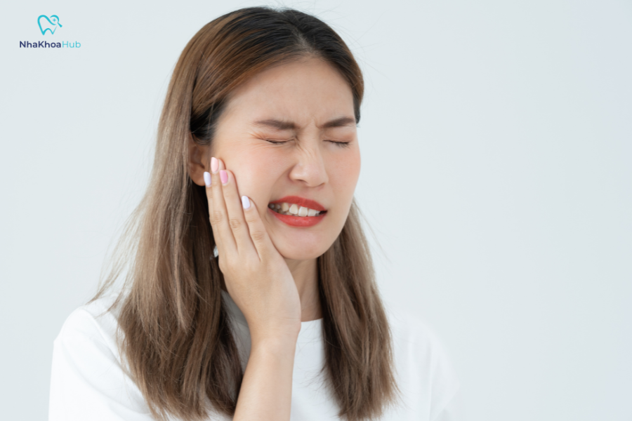 Nguyên nhân và cách điều trị tình trạng viêm nướu răng an toàn Viêm nướu có thể gây ra cảm giác đau, khó chịu khi nhai