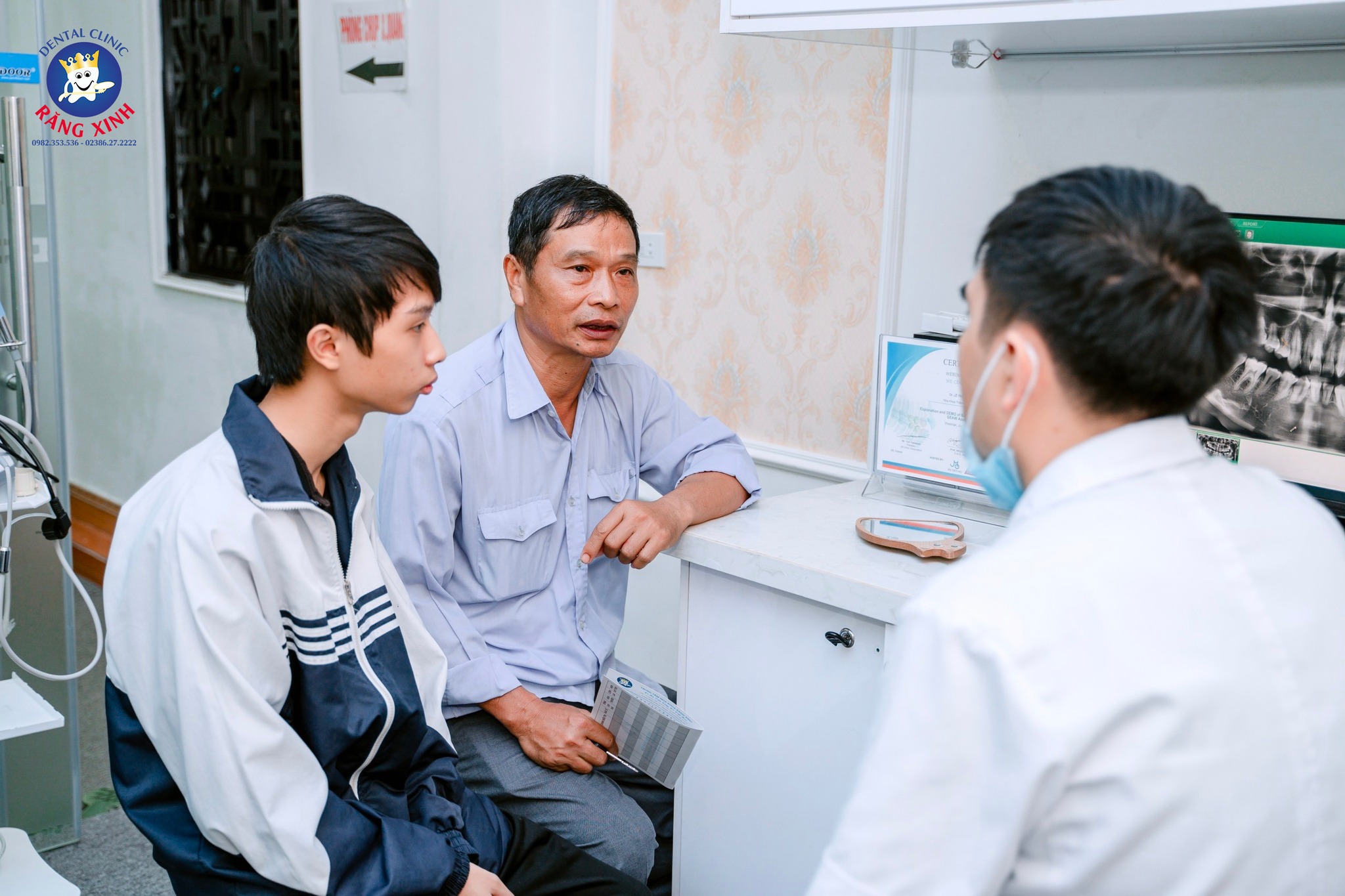 Nha khoa Răng Xinh - Địa chỉ điều trị răng miệng toàn diện tại Nghệ An Mỗi ca điều trị hay thẩm mỹ đều được thực hiện tỉ mỉ, cá nhân hóa theo nhu cầu và đặc điểm riêng của từng người