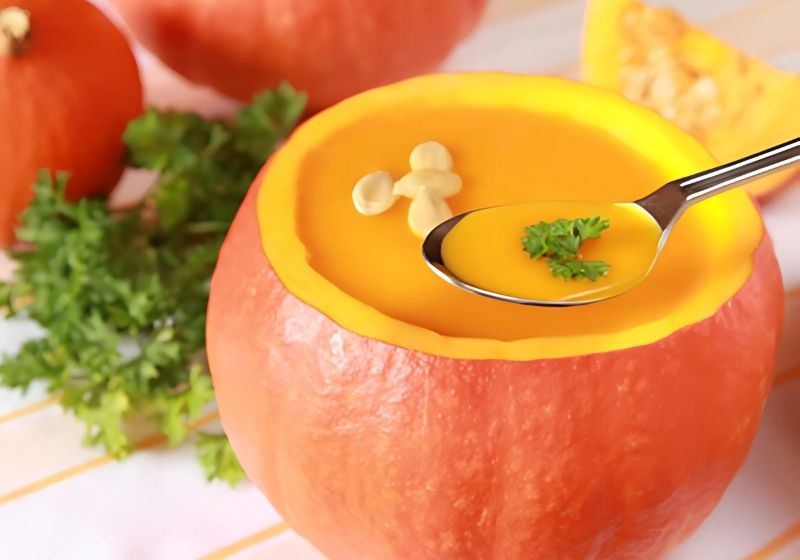 Nên ưu tiên thực phẩm mềm để giảm đau và bảo vệ mắc cài khi niềng răng