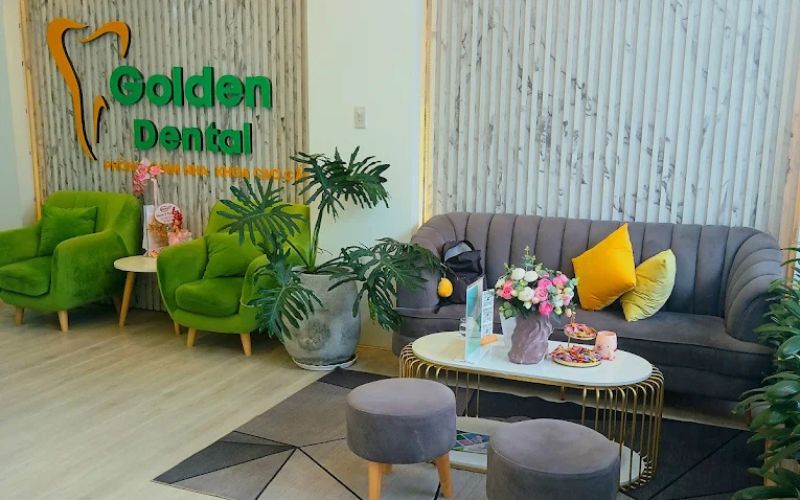 Nha khoa Golden chăm sóc răng miệng chuyên sâu toàn diện Nha khoa Golden đầu tư cơ sở vật chất hiện đại và hệ thống máy móc tiên tiến đảm bảo quy trình điều trị đạt chuẩn, an toàn và hiệu quả