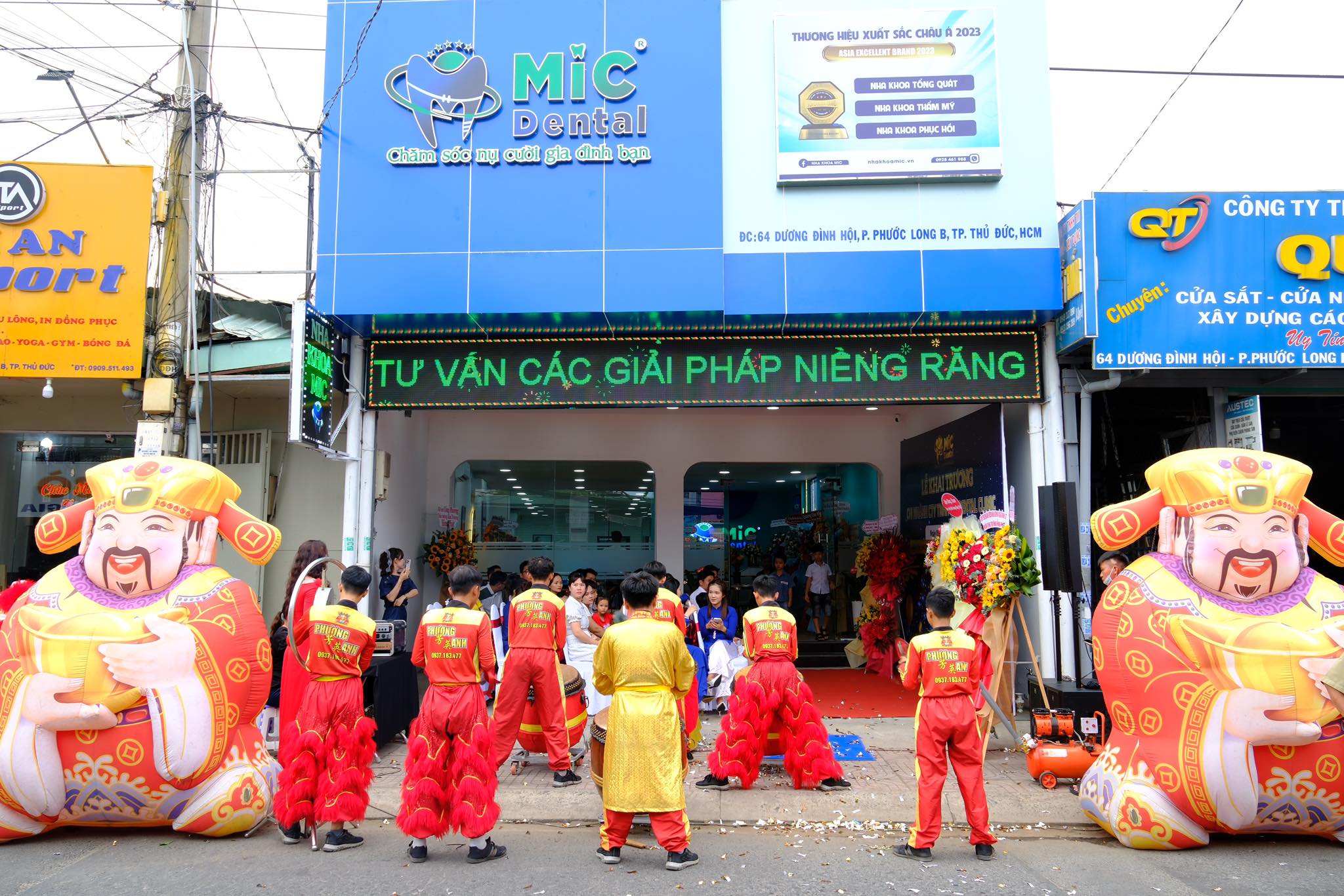 Nha khoa MIC đáp ứng mọi nhu cầu chăm sóc điều trị răng miệng Nha khoa MIC xây dựng dịch vụ nha khoa chất lượng dành cho mọi nhà, đáp ứng trọn vẹn nhu cầu chăm sóc răng miệng