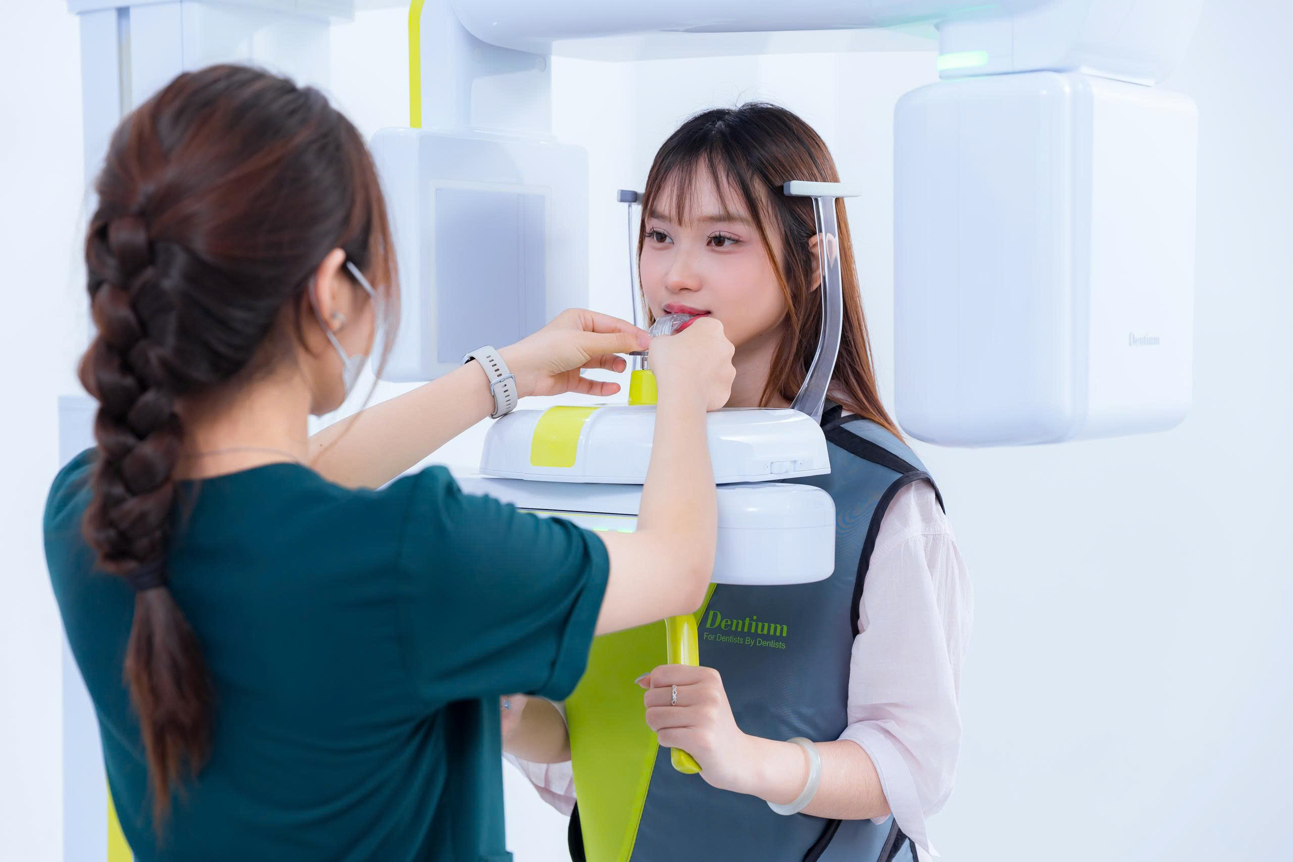 ACE Smile đầu tư trang thiết bị hiện đại, nâng cao độ chính xác, an toàn của mỗi ca điều trị