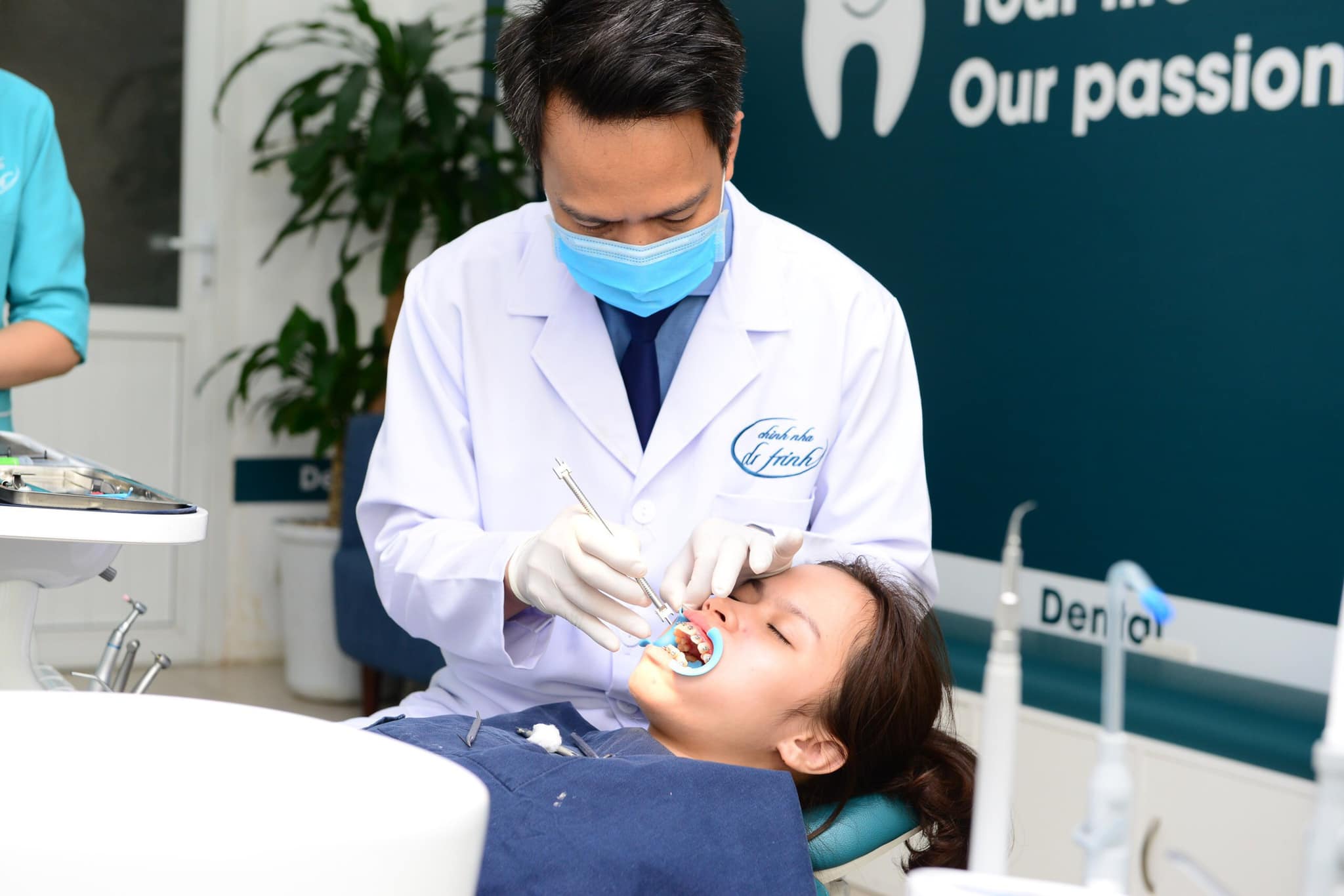 Điều làm nên sự khác biệt của Bác sĩ Trinh nằm ở tay nghề điêu luyện và triết lý làm nghề đầy nhân văn