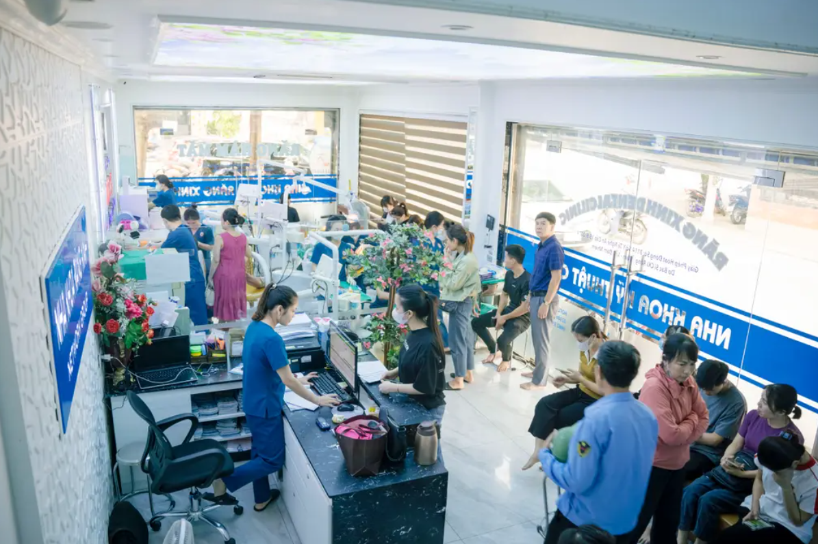 Nha khoa được đặt tại vị trí dễ thấy, không gây nhầm lẫn