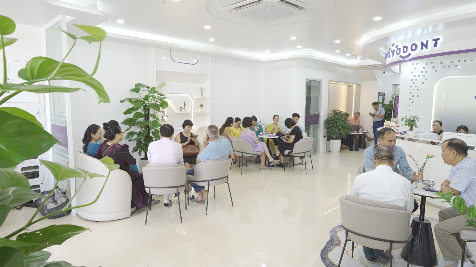 Nha khoa Novodont đi đầu công nghệ tối ưu trải nghiệm điều trị Mỗi khu vực đều bố trí khoa học, đáp ứng tiêu chuẩn vệ sinh khắt khe