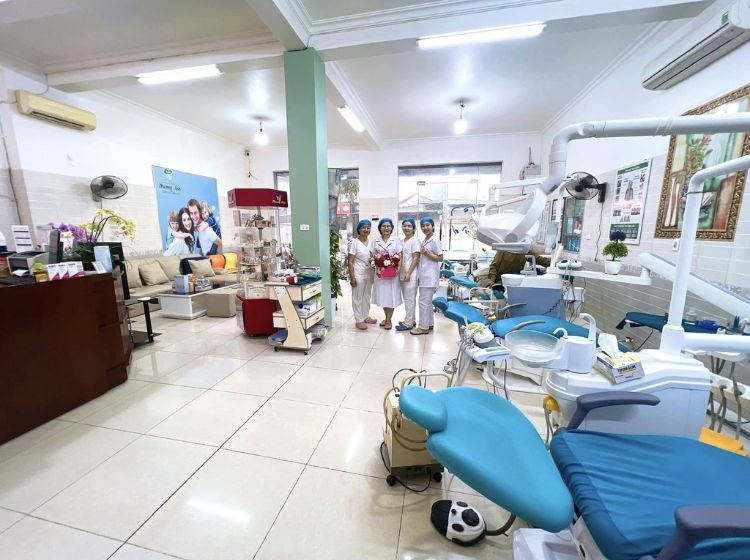 Top 5 nha khoa Phú Xuyên nổi bật về dịch vụ và chất lượng Không gian thăm khám tại Phương Anh được bố trí khoa học, sạch sẽ