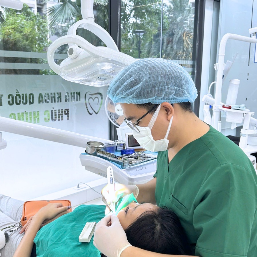 Nha khoa Quốc tế Phúc Hưng – Nha khoa chuẩn 5 sao tại Vinhomes Ocean Park Tất cả dụng cụ y tế đều được xử lý nghiêm ngặt theo quy trình vô trùng chuẩn quốc tế