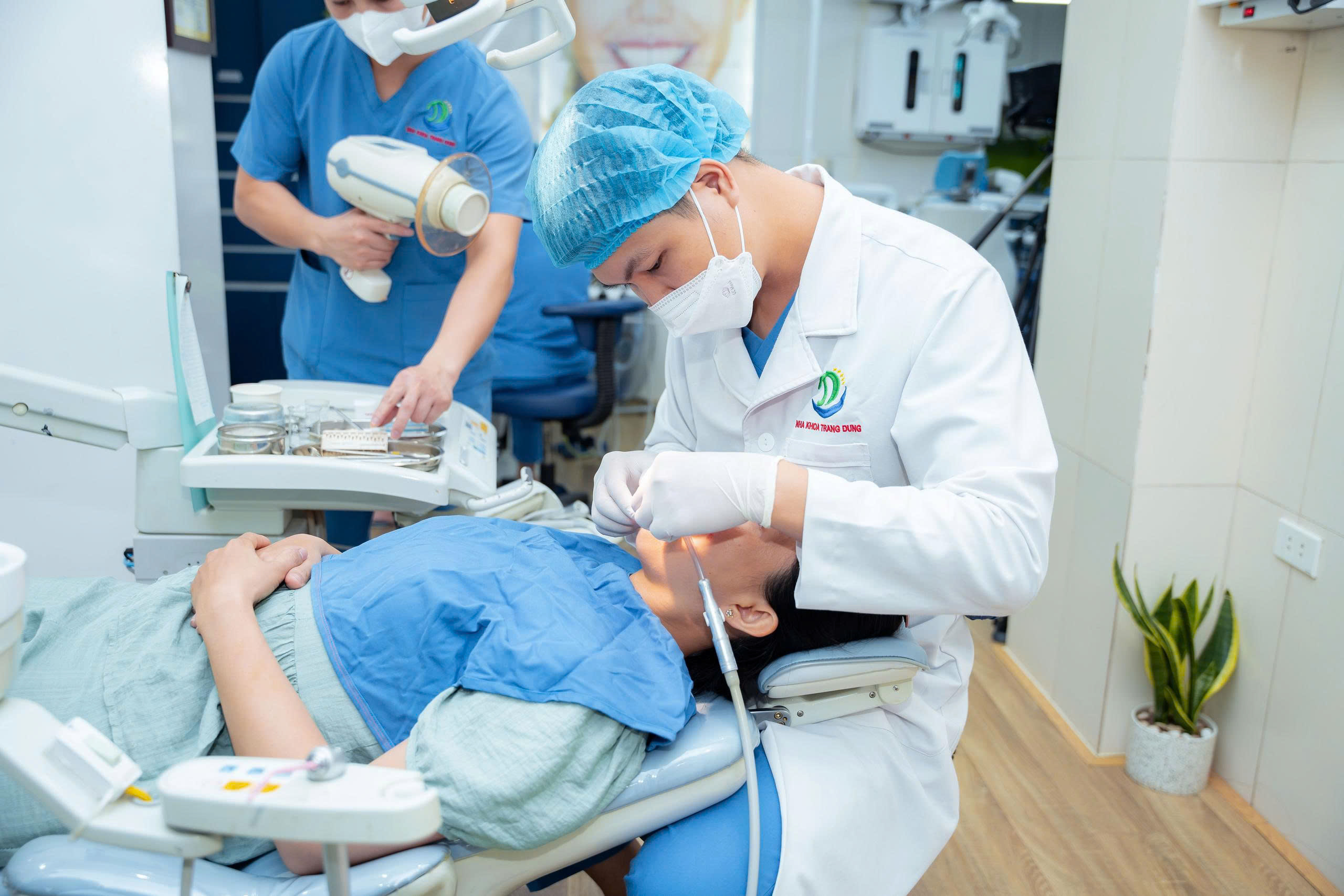 Nha Khoa Trang Dung – Địa chỉ nha khoa lâu năm uy tín tại Hà Nội Nha khoa Trang Dung đã điều trị thành công cho hơn 100.000 khách hàng với sự hài lòng tuyệt đối