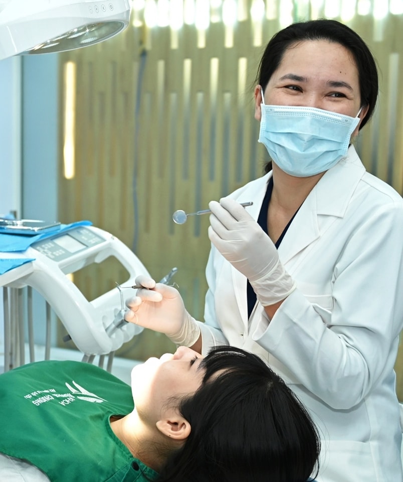 Nha khoa Nguyên Chương nổi tiếng bởi dịch vụ uy tín với giá tốt Nguyên Chương cung cấp đầy đủ các dịch vụ phù hợp với mọi đối tượng khách hàng