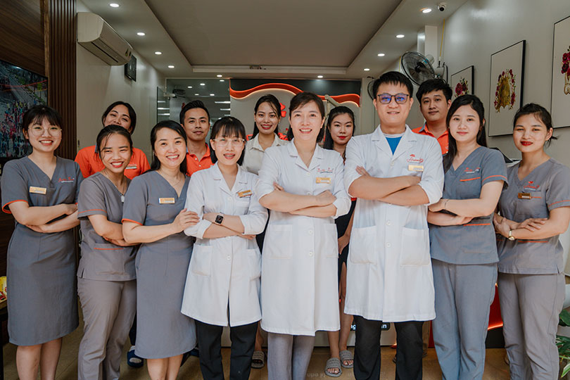Top 3 nha khoa ở Kiến An uy tín, chất lượng hiện nay Đội ngũ nhân sự nha khoa Hoàn Mỹ hoạt động với phương châm đưa sự an toàn của khách hàng lên hàng đầu
