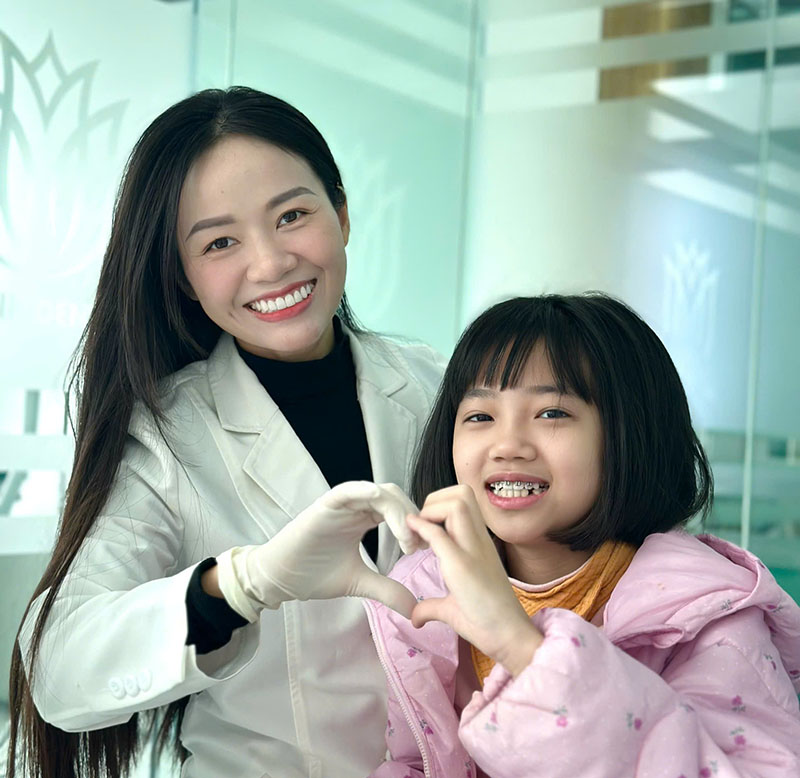 Nha khoa QUINN Dental: Nơi nụ cười tỏa sáng như kim cương Bác sĩ Quỳnh Trang luôn tận tâm hết mình vì người bệnh