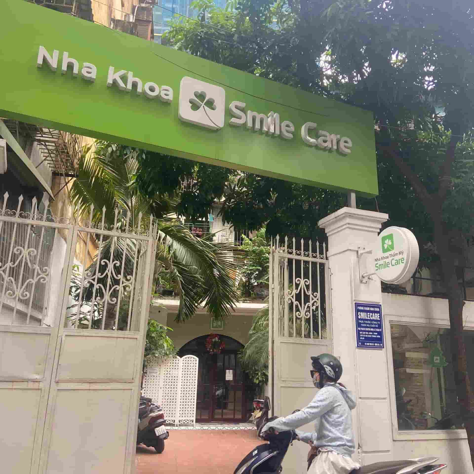 Nha khoa Smile Care đã và đang khẳng định vị thế là địa chỉ tin cậy, kết hợp giữa chuyên môn sâu, công nghệ hiện đại 