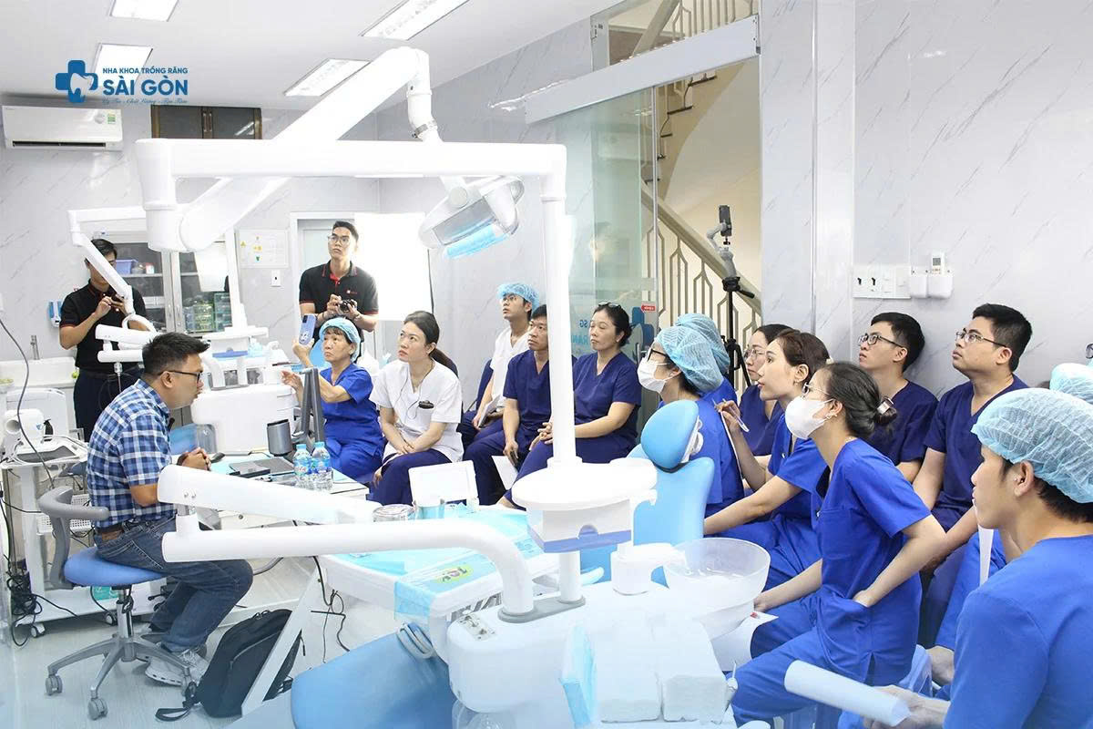 Nha khoa Trồng Răng Sài Gòn chuyên sâu về dịch vụ implant và phục hình răng mất