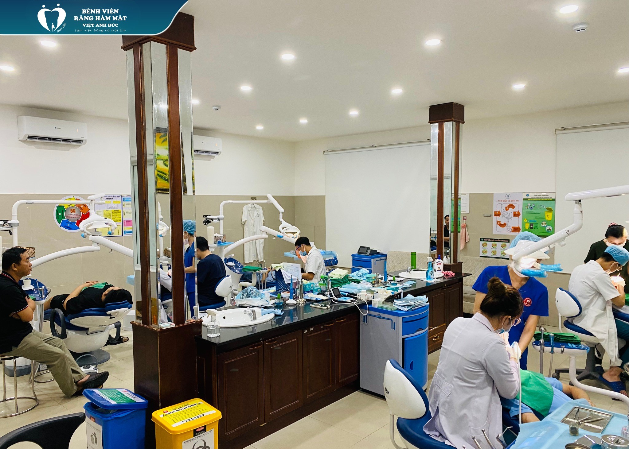 Top 7 nha khoa Đồng Nai uy tín, chất lượng và công nghệ hiện đại Việt Anh Đức quy tụ đội ngũ bác sĩ giỏi chuyên môn giàu kinh nghiệm