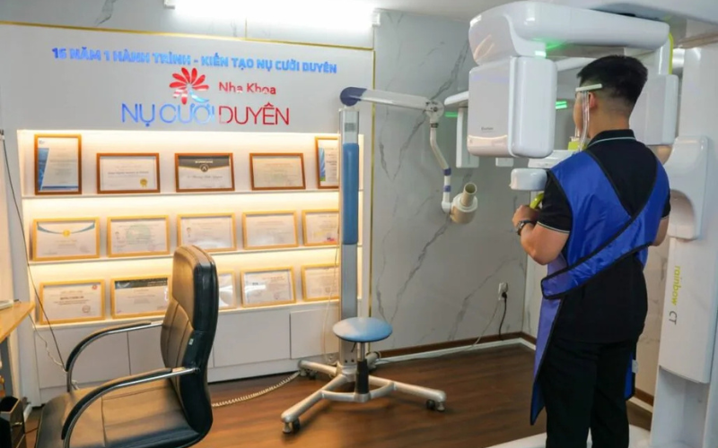 Điểm danh nha khoa ở phường Cầu Kiệu uy tín được khách hàng tin tưởng Khách hàng được sử dụng công nghệ cao trong điều trị tại nha khoa Nụ Cười Duyên