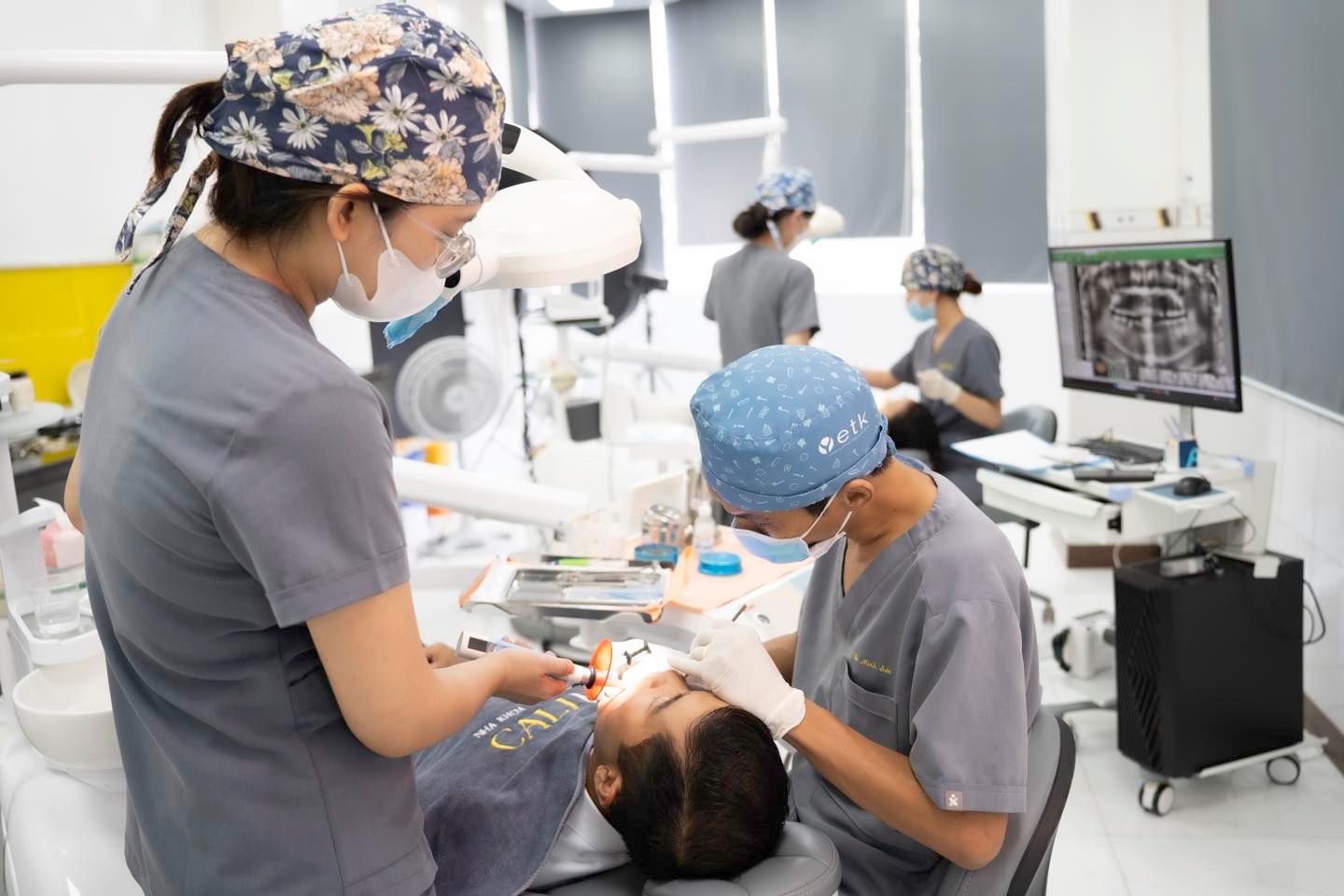 Nha khoa Thành phố Long Khánh khẳng định chất lượng qua đội ngũ bác sĩ chuyên môn cao và công nghệ tiên tiến